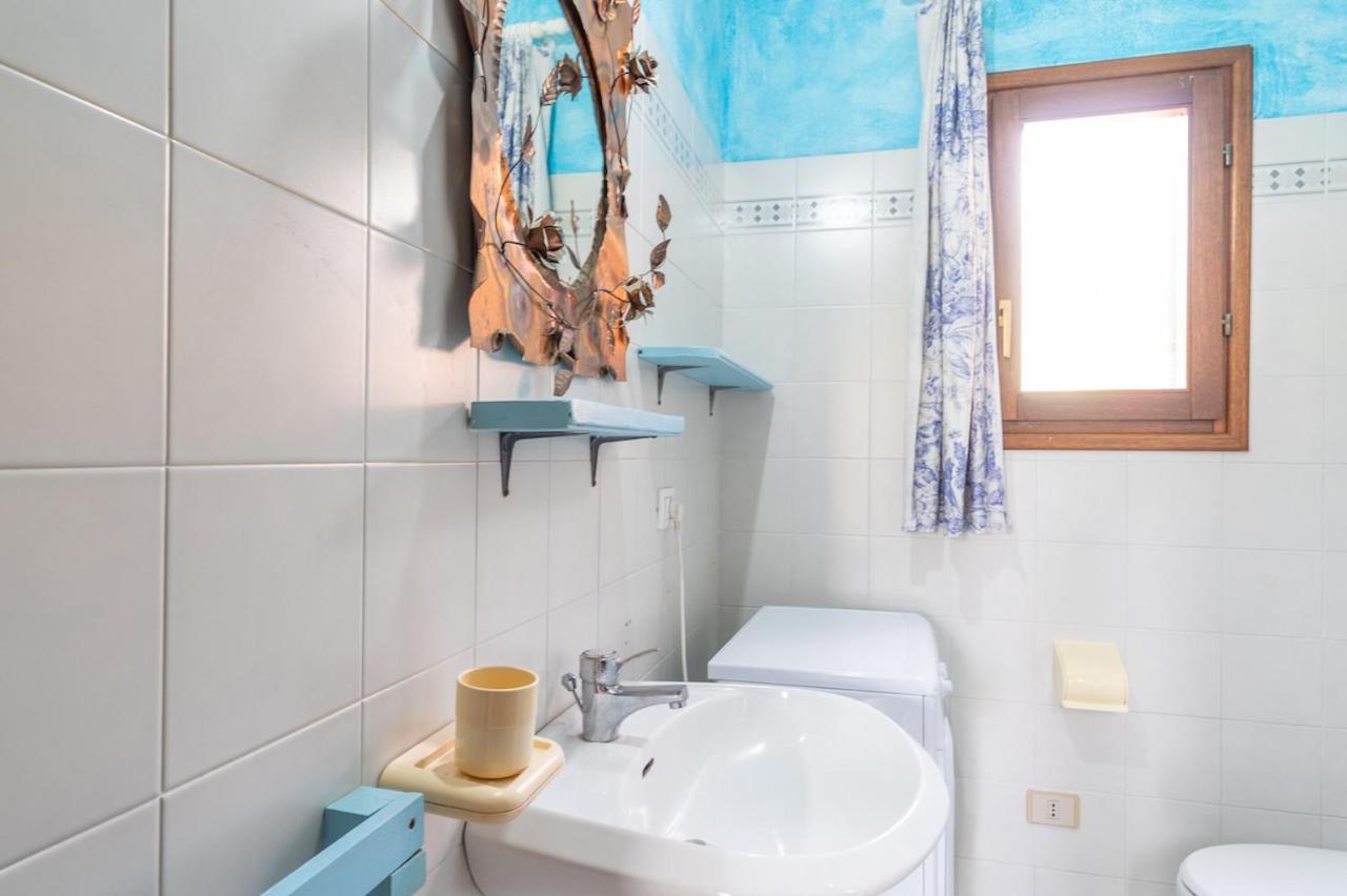 Iss Travel, Villa Fiorita - 800 M From La Cinta Beach Сан-Теодоро Экстерьер фото